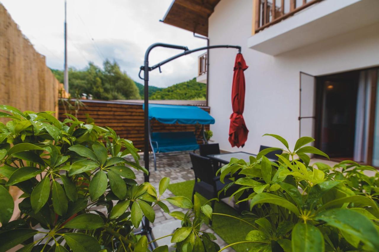 Hotel Class Brezoi Exterior foto